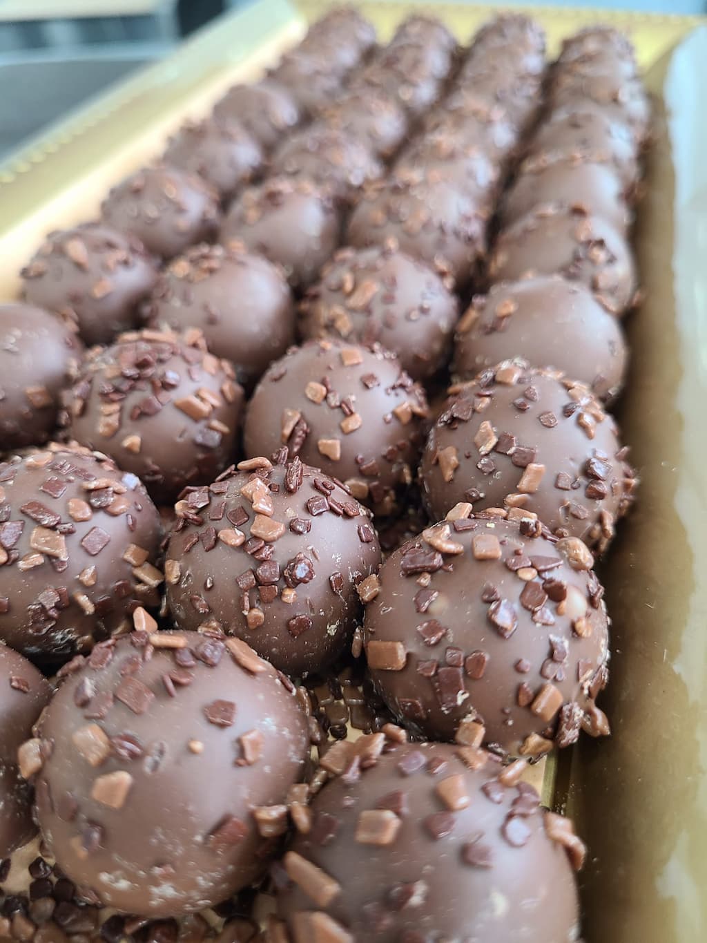 Milk Chocolate Tiramisu Truffles thumbnail