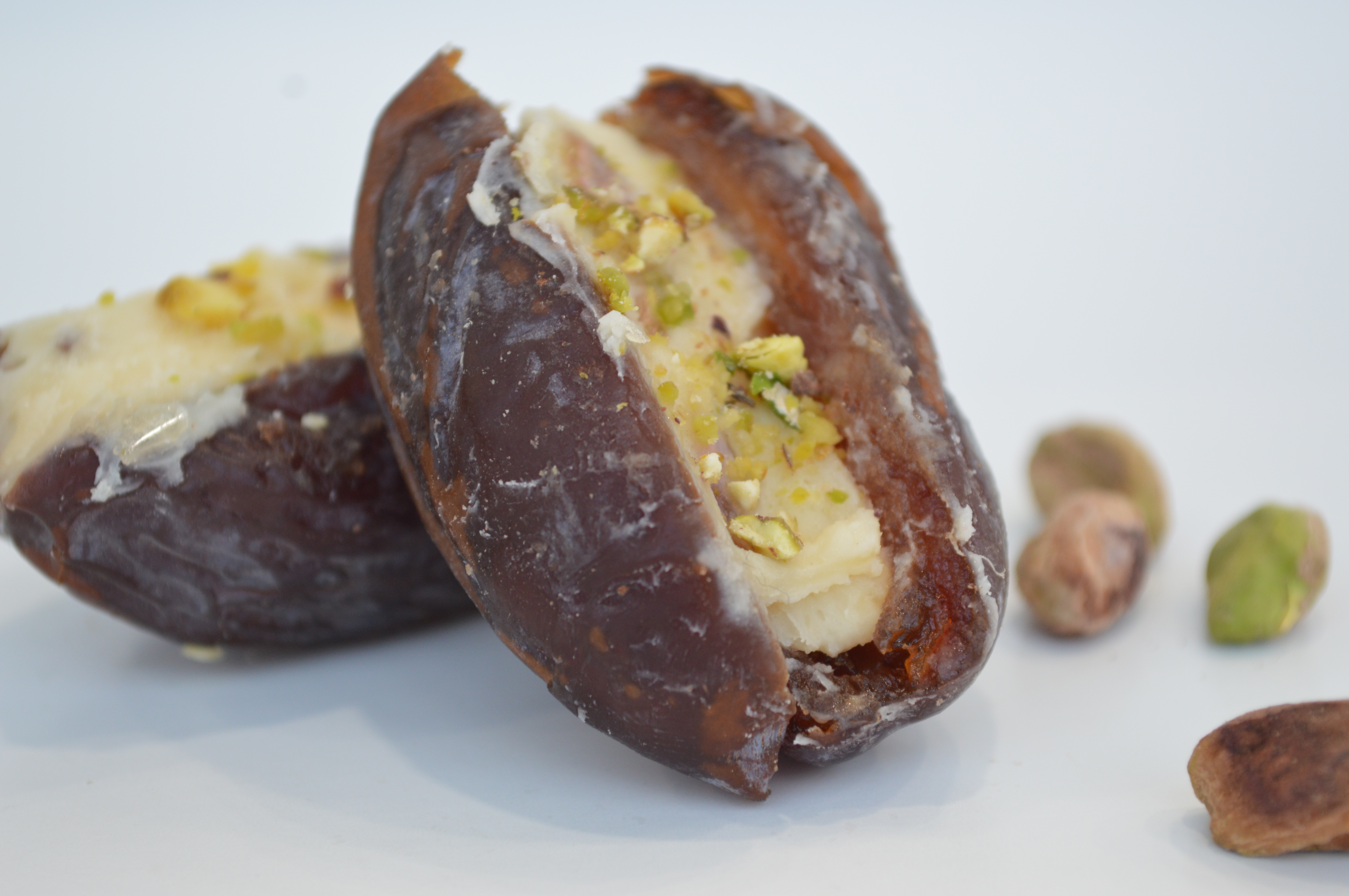 Pistachio Dates thumbnail